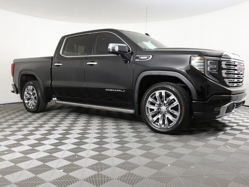 Certified 2024 GMC Sierra 1500 Denali image 3