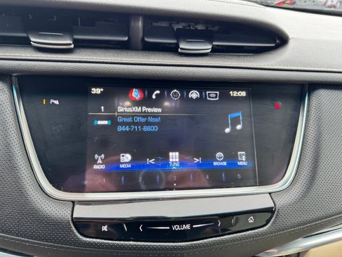 Used 2019 Cadillac XT5 AWD image 33