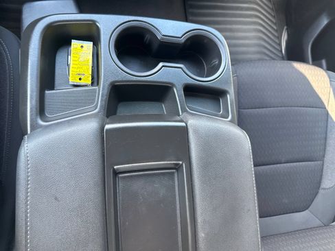 Used 2021 Chevrolet Silverado 1500 LT AWD/4WD image 27