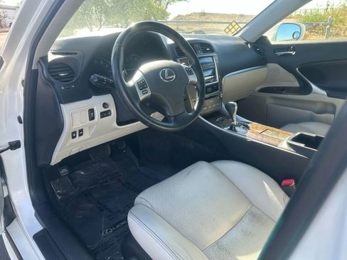 Used 2013 Lexus IS 250 w/ Premium Pkg Value Edition RWD image 9