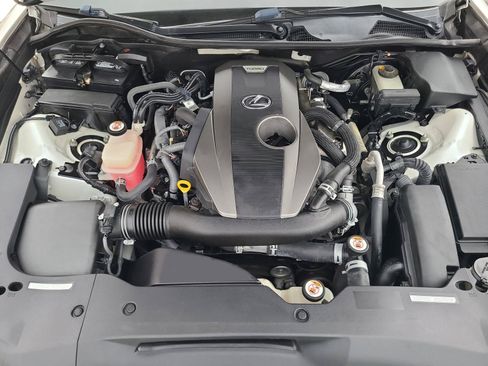 Used 2017 Lexus GS 200t w/ Premium Package RWD image 25