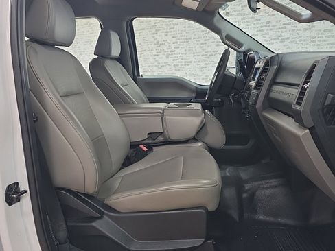 Used 2021 Ford F250 XL w/ Power Equipment Group image 16