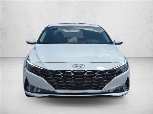Used 2023 Hyundai Elantra Limited FWD image 2