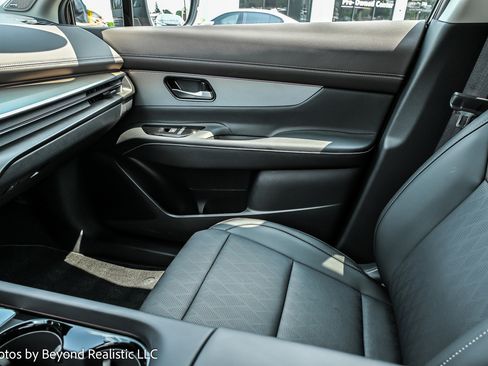 Used 2025 Nissan Murano Platinum w/ Cargo Package image 45