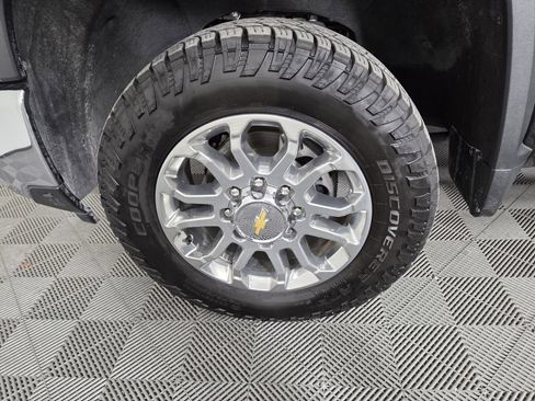 Used 2025 Chevrolet Silverado 2500 LTZ w/ LTZ Plus Package AWD/4WD image 10