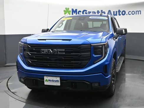 Used 2023 GMC Sierra 1500 Elevation w/ Elevation Premium Package AWD/4WD image 19