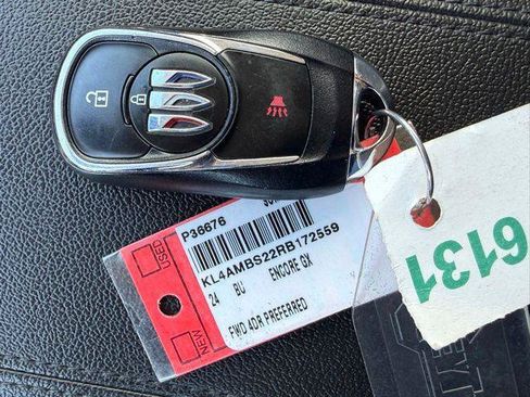 Used 2024 Buick Encore GX Preferred FWD image 17