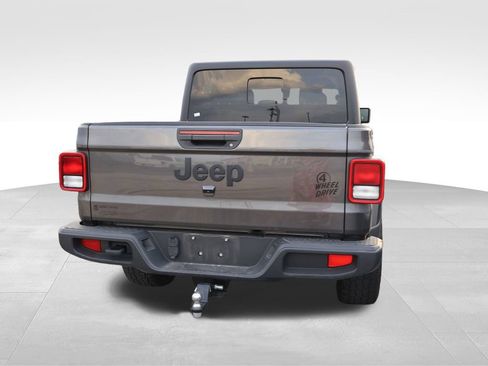 Used 2022 Jeep Gladiator Sport AWD/4WD image 17