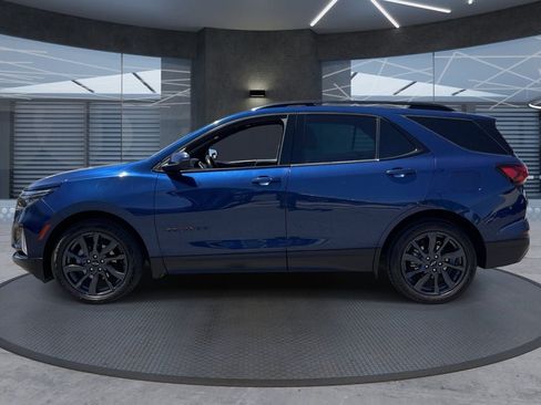 Used 2022 Chevrolet Equinox RS FWD image 3