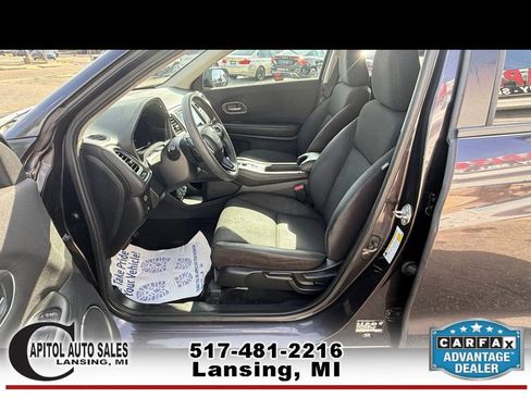 Used 2018 Honda HR-V EX image 13