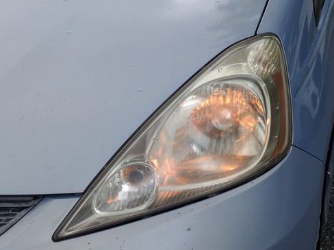Used 2010 Honda Fit Sport image 13