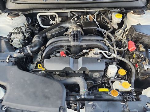 Used 2018 Subaru Outback 2.5i Limited image 16