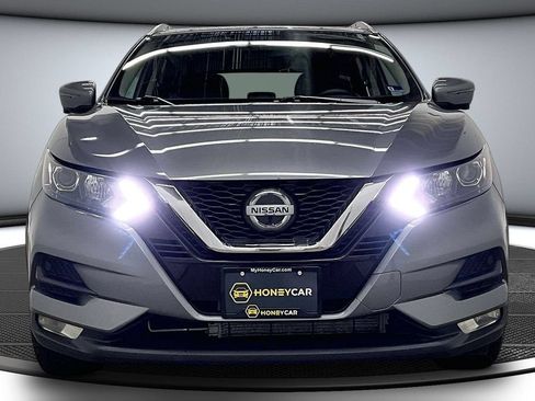 Used 2022 Nissan Rogue Sport SV w/ Technology Package AWD/4WD image 2