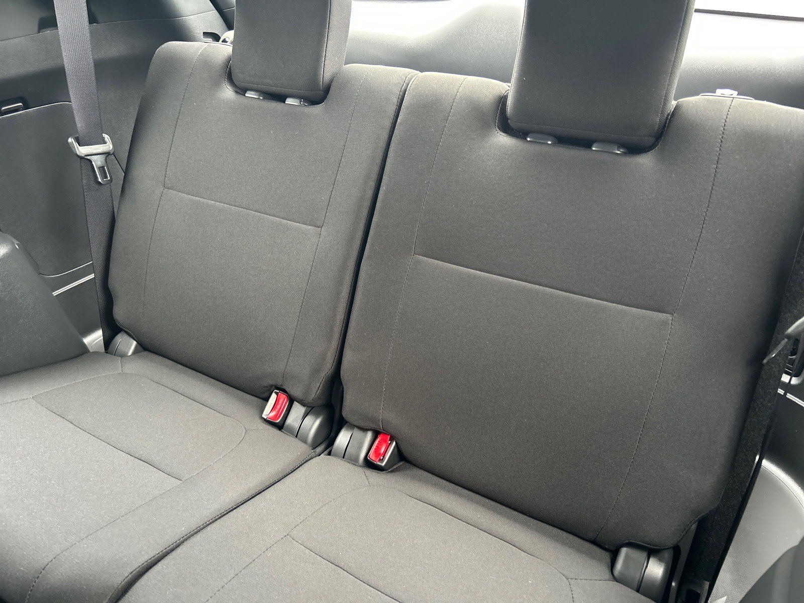 Used 2018 Mitsubishi Outlander LE AWD/4WD image 17