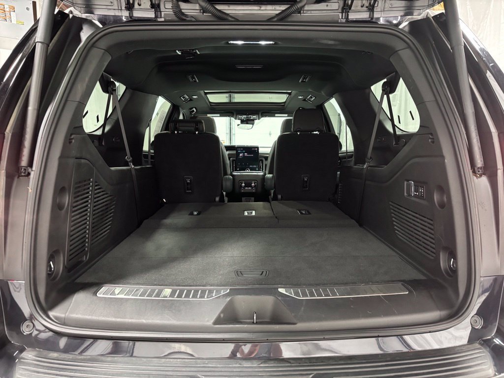 Used 2026 GMC Yukon XL AT4 w/ AT4 Premium Package AWD/4WD image 53