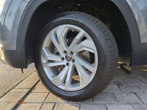 Used 2022 Volkswagen Atlas SE image 33