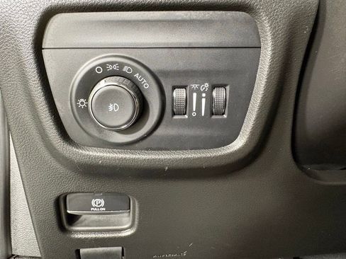 Used 2024 Jeep Grand Cherokee L Limited w/ Luxury Tech Group II AWD/4WD image 27