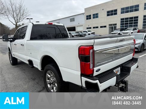 Used 2024 Ford F250 Platinum image 12