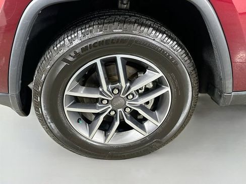 Used 2019 Jeep Grand Cherokee Limited w/ Luxury Group II image 15