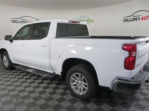 Used 2022 Chevrolet Silverado 1500 LT w/ Z71 Off-Road Package image 6