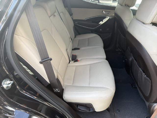 Used 2018 Hyundai Santa Fe Sport w/ 2.4L Tech Package 04 AWD/4WD image 17