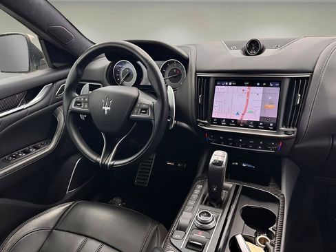Used 2022 Maserati Levante Modena AWD/4WD image 10