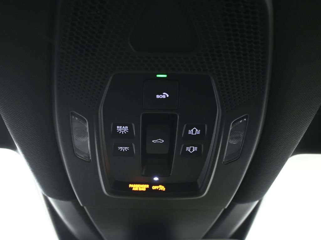 Used 2026 Porsche Cayenne AWD/4WD image 21
