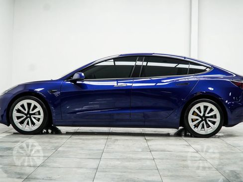 Used 2023 Tesla Model 3 Standard Range RWD image 9