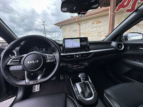 Used 2024 Kia Forte GT-Line w/ GT-Line Premium Package FWD image 9