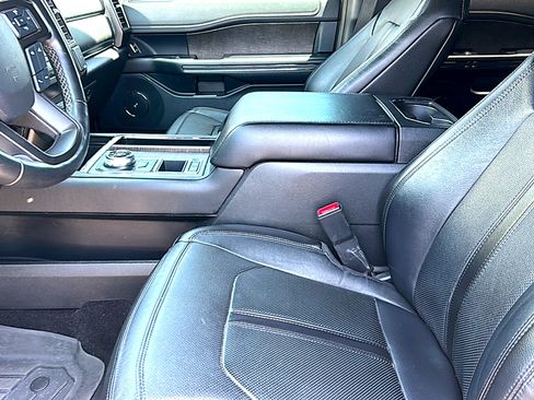 Used 2019 Ford Expedition Limited w/ Texas Edition Package RWD image 6
