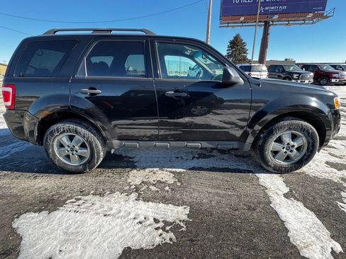 Used 2011 Ford Escape XLT image 28