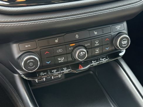 Used 2022 Dodge Durango GT w/ Blacktop Package image 22