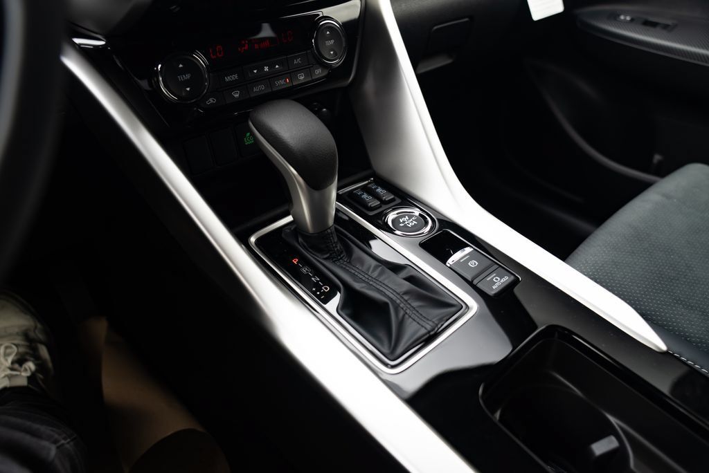 New 2026 Mitsubishi Eclipse Cross SE AWD/4WD image 17