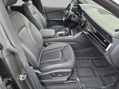 Used 2019 Audi Q8 Prestige w/ Towing Package image 28