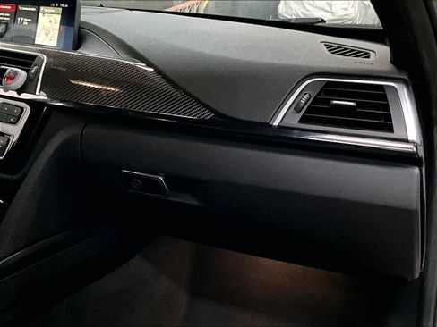 Used 2018 BMW M3 image 19