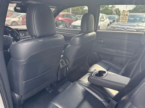 Used 2022 Mitsubishi Outlander LE AWD/4WD image 10