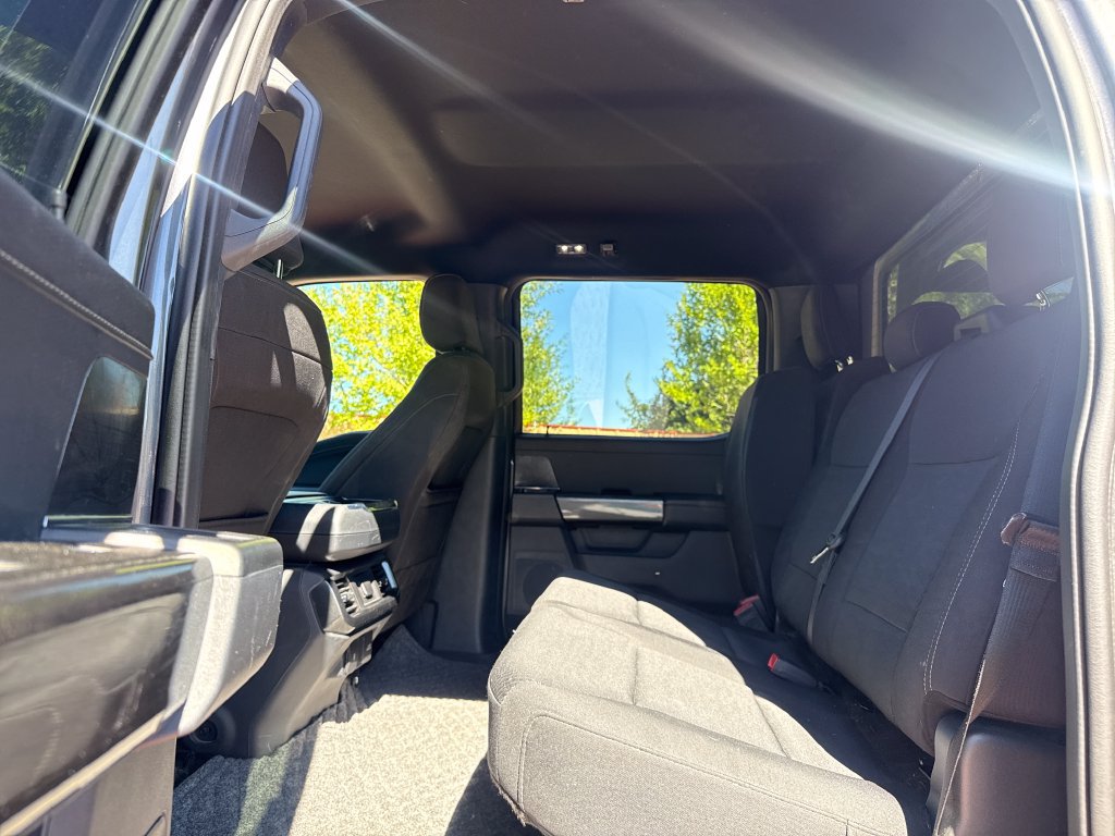 Used 2022 Ford F150 XLT w/ Equipment Group 302A High AWD/4WD image 16