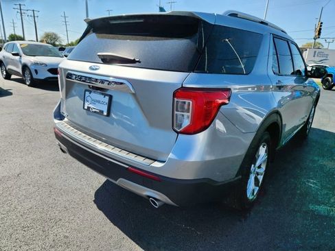 Used 2024 Ford Explorer Limited image 5