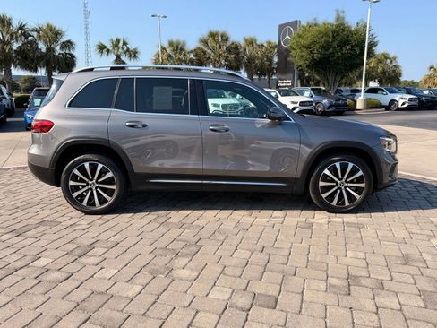 Used 2022 Mercedes-Benz GLB 250 image 7