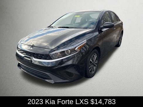 Used 2023 Kia Forte LXS image 7