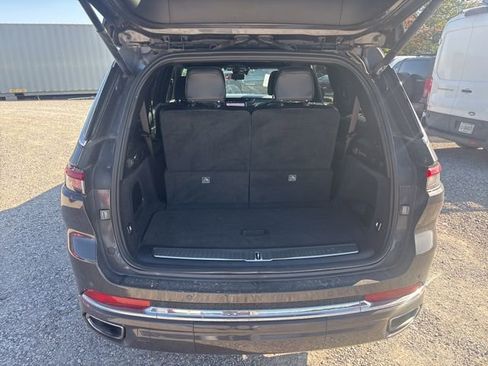 Used 2021 Jeep Grand Cherokee L Overland w/ Luxury Tech Group IV image 27