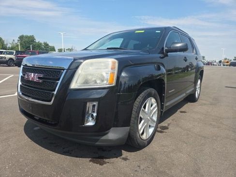 Used 2011 GMC Terrain SLT FWD image 2