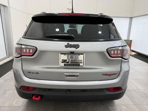 Used 2024 Jeep Compass Trailhawk AWD/4WD image 3