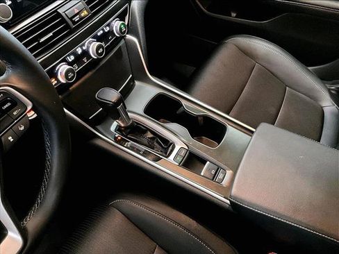 Used 2019 Honda Accord Sport image 15