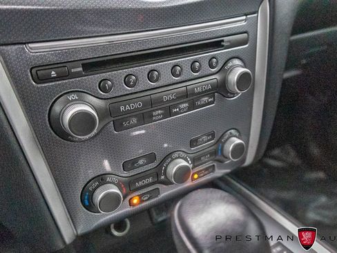 Used 2020 Nissan Pathfinder SL FWD image 32