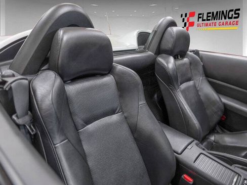 Used 2006 Nissan 350Z Touring RWD image 16