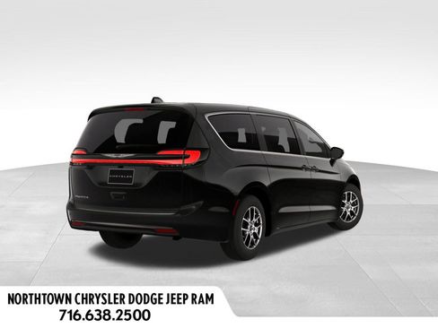 New 2026 Chrysler Pacifica Select image 2