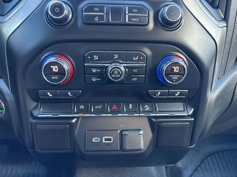 Used 2019 Chevrolet Silverado 1500 LT w/ Convenience Package AWD/4WD image 24