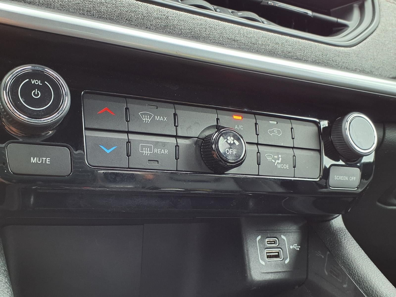 Certified 2024 Jeep Compass Latitude AWD/4WD image 7