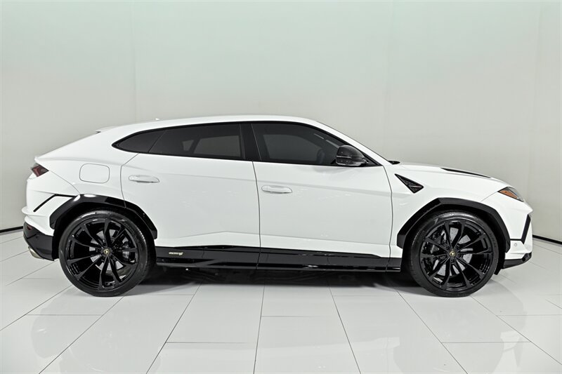 Used 2024 Lamborghini Urus S AWD/4WD image 18